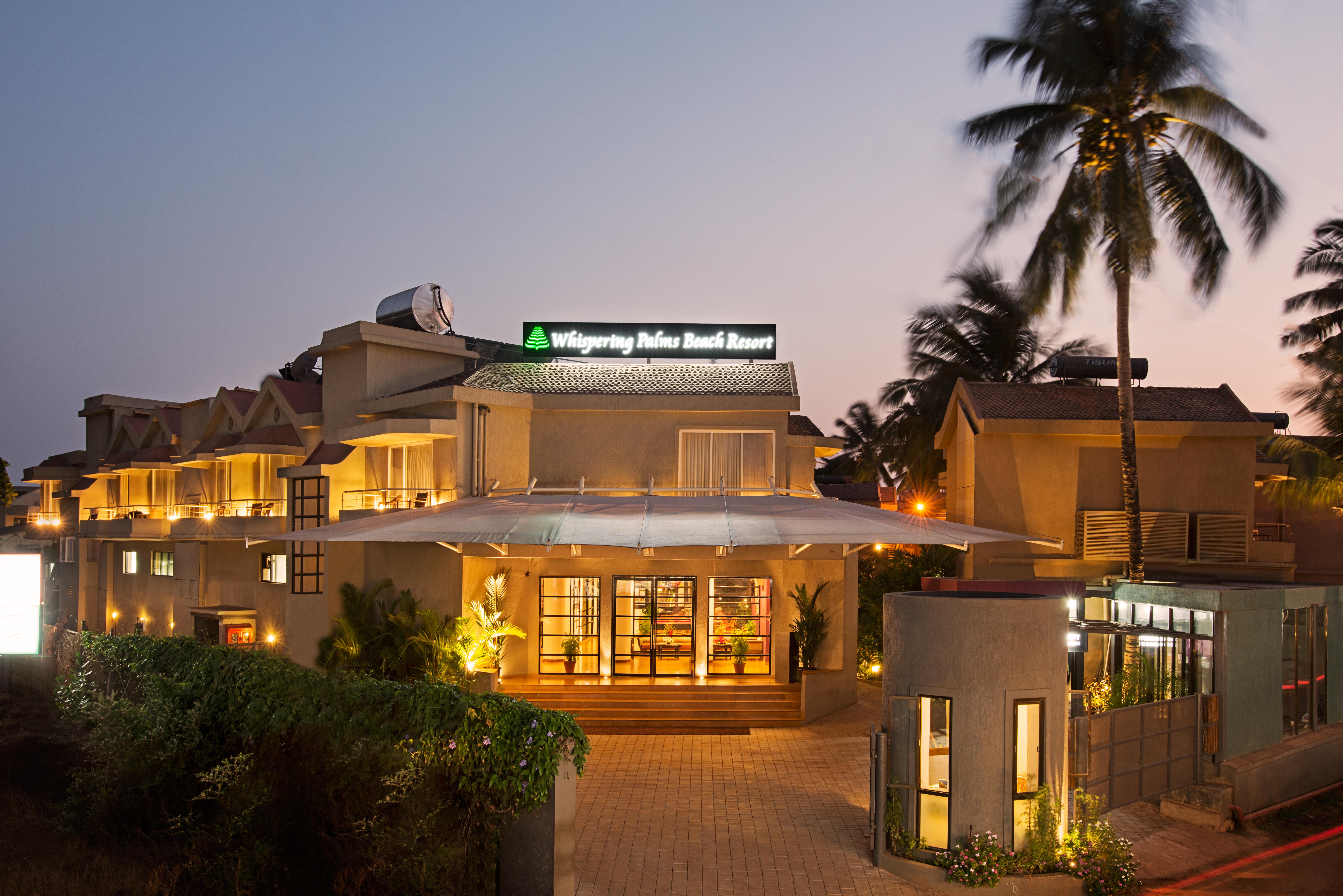 Whispering Palms Beach Resort Кандолім Екстер'єр фото