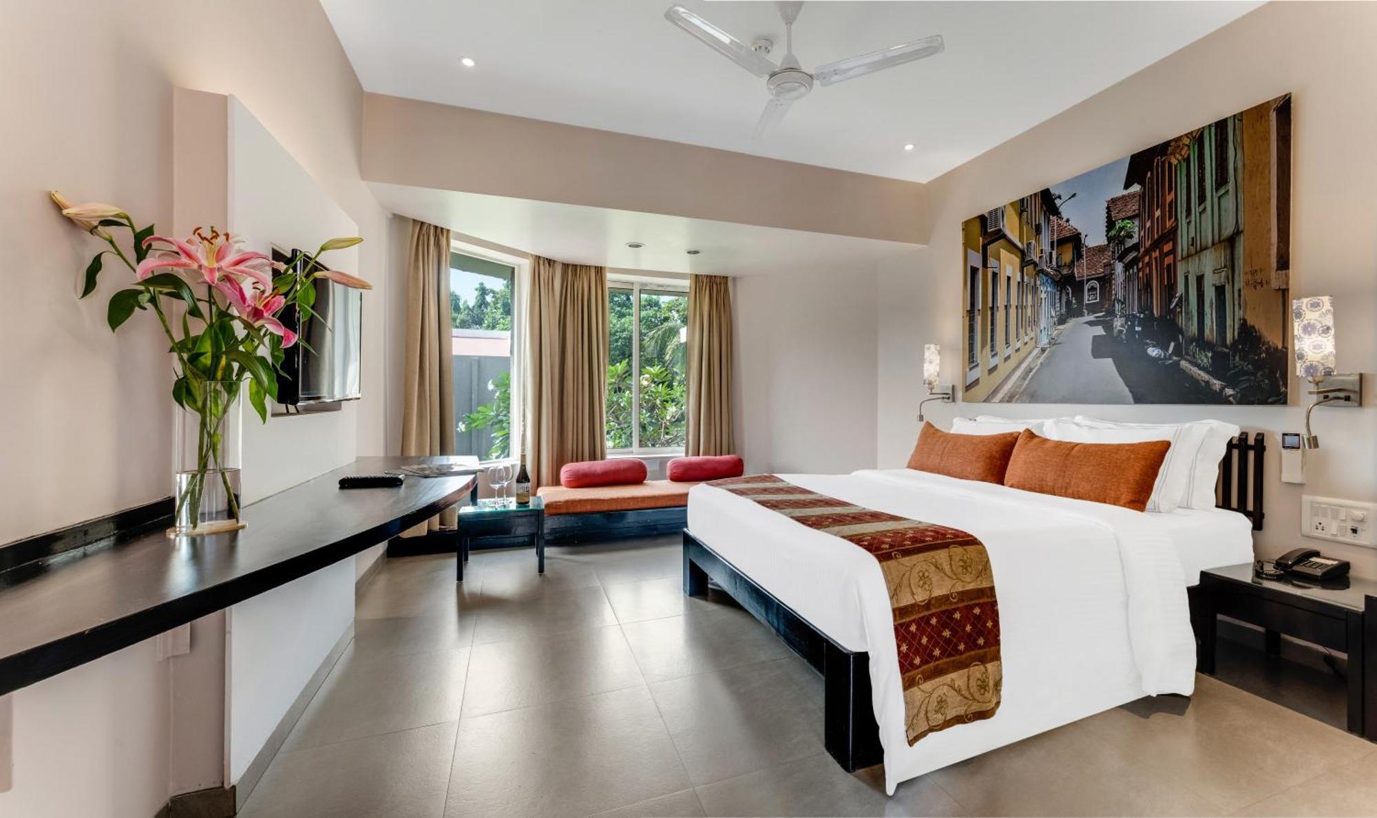 Whispering Palms Beach Resort Кандолім Екстер'єр фото