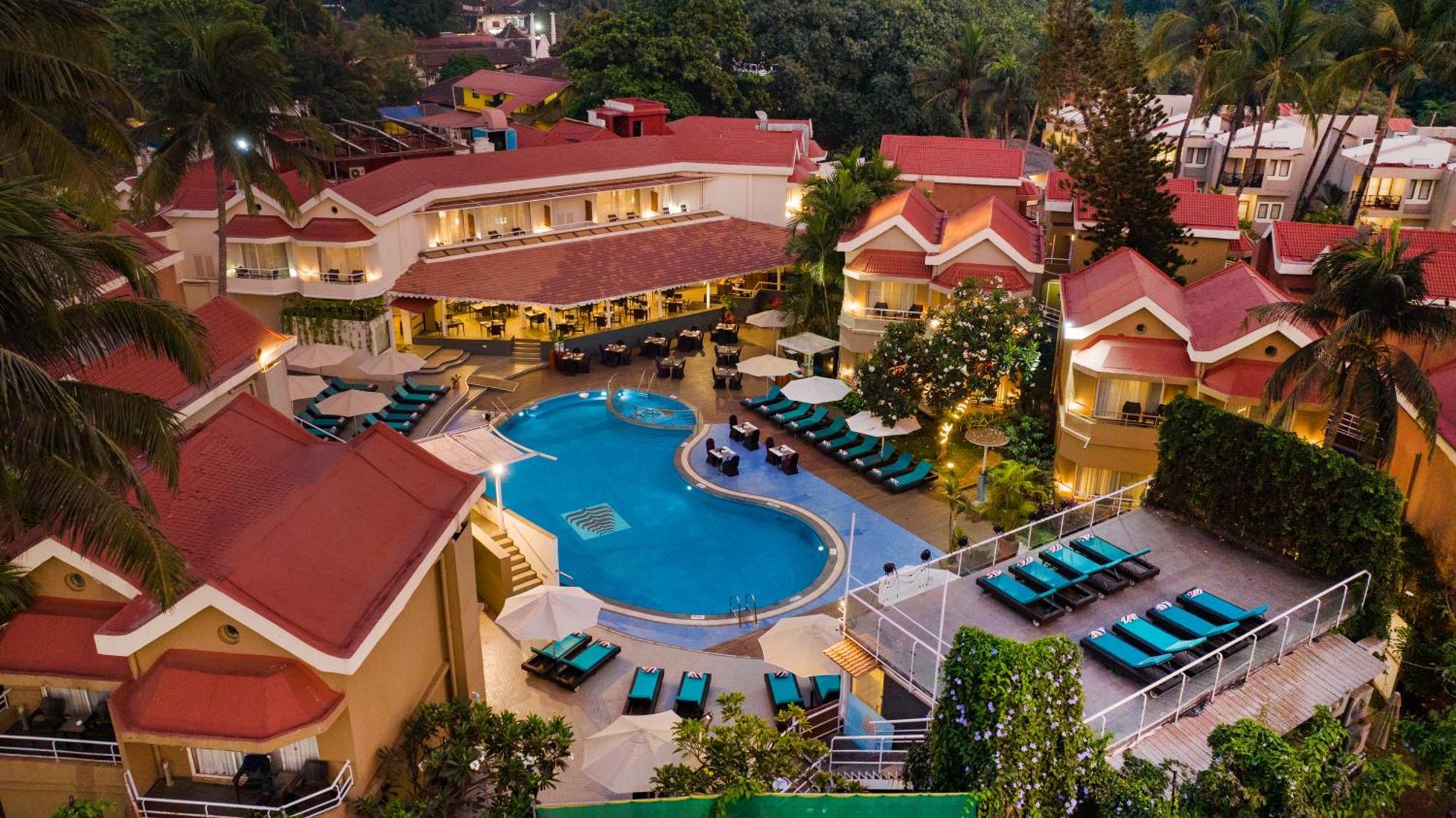 Whispering Palms Beach Resort Кандолім Екстер'єр фото
